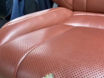 Покраска сидений и руля для BMW 3  от компании Avto-Polish promo